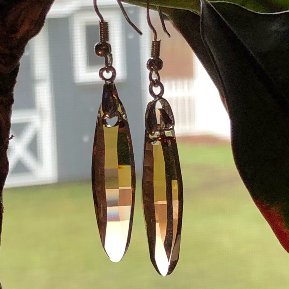 Stunning Swarovski Light Topaz Ellipse Earrings - Picture 2 of 8